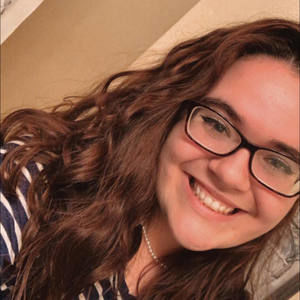 Meet your Posher, Chloe olivia